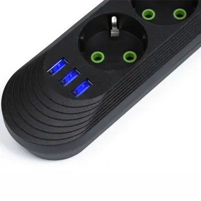 4 электрических и 2 USB, 1 Type-C розетки с кнопкой выключения и прочным кабелем длиной 1,5 м, 10 А, 250 В