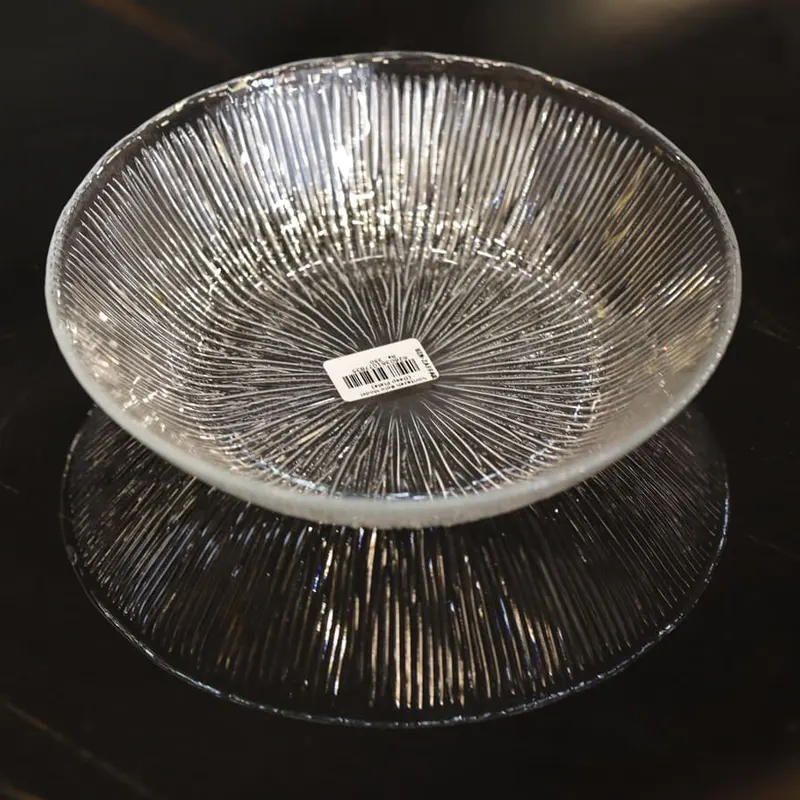 Глубокая стеклянная тарелка диаметром 20 см, прозрачный